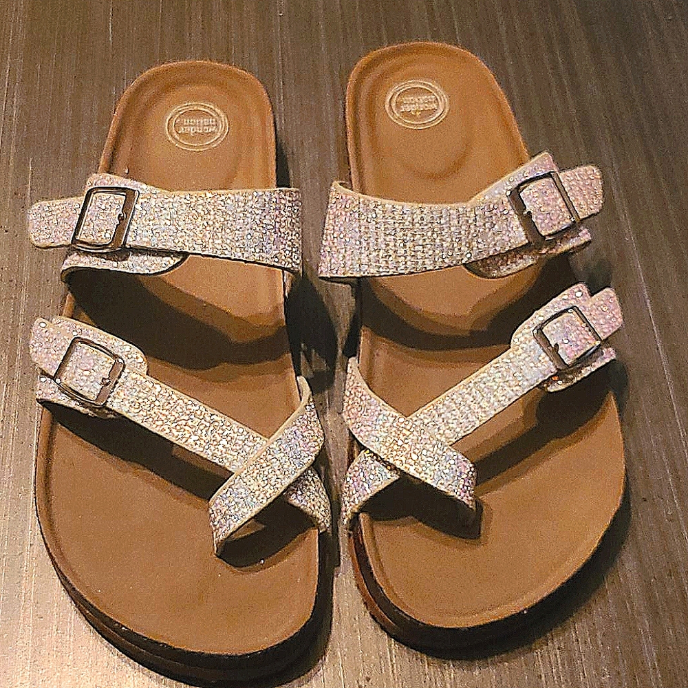 Sandles